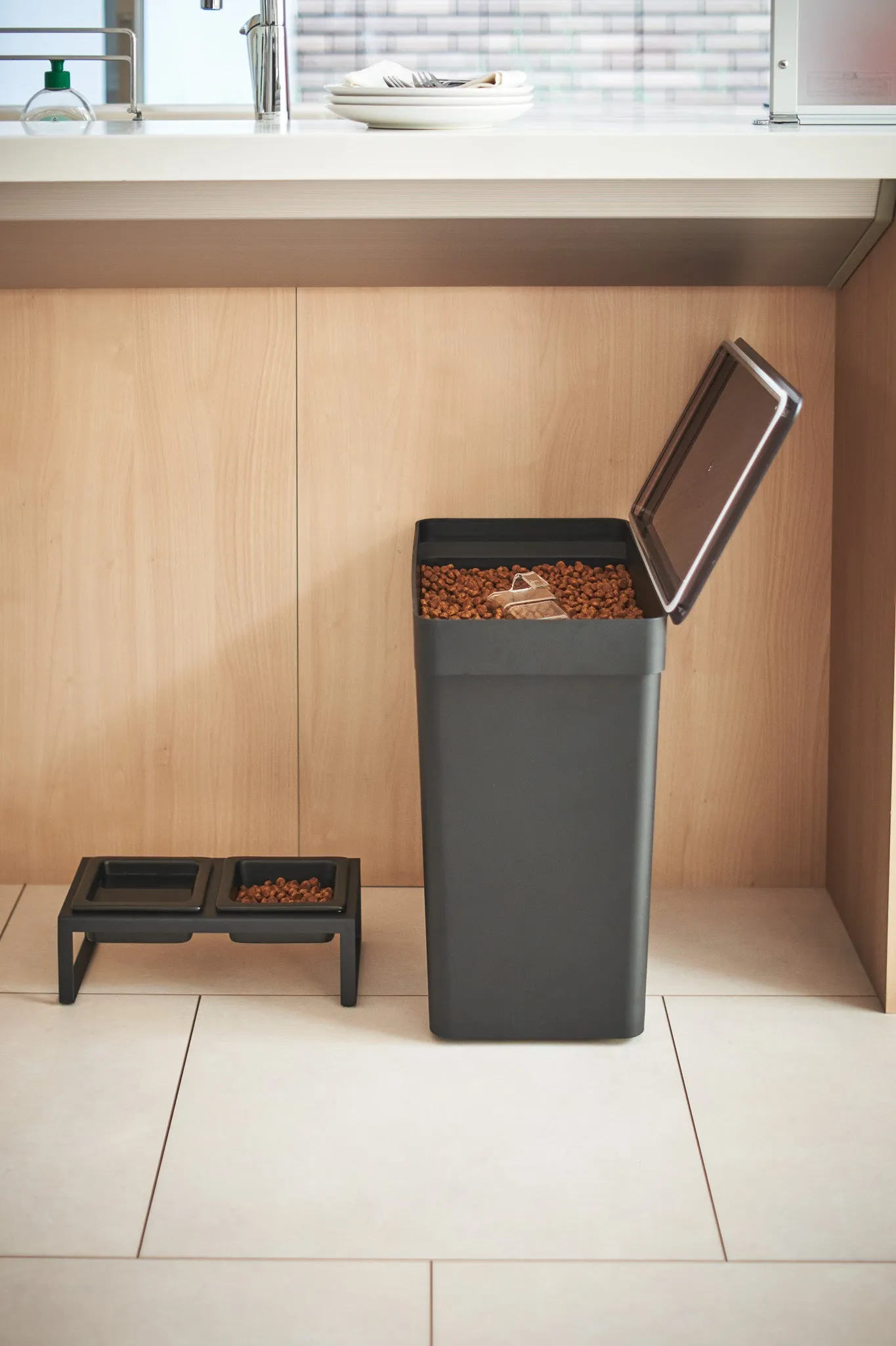 Airtight Pet Food Container (12 kg)