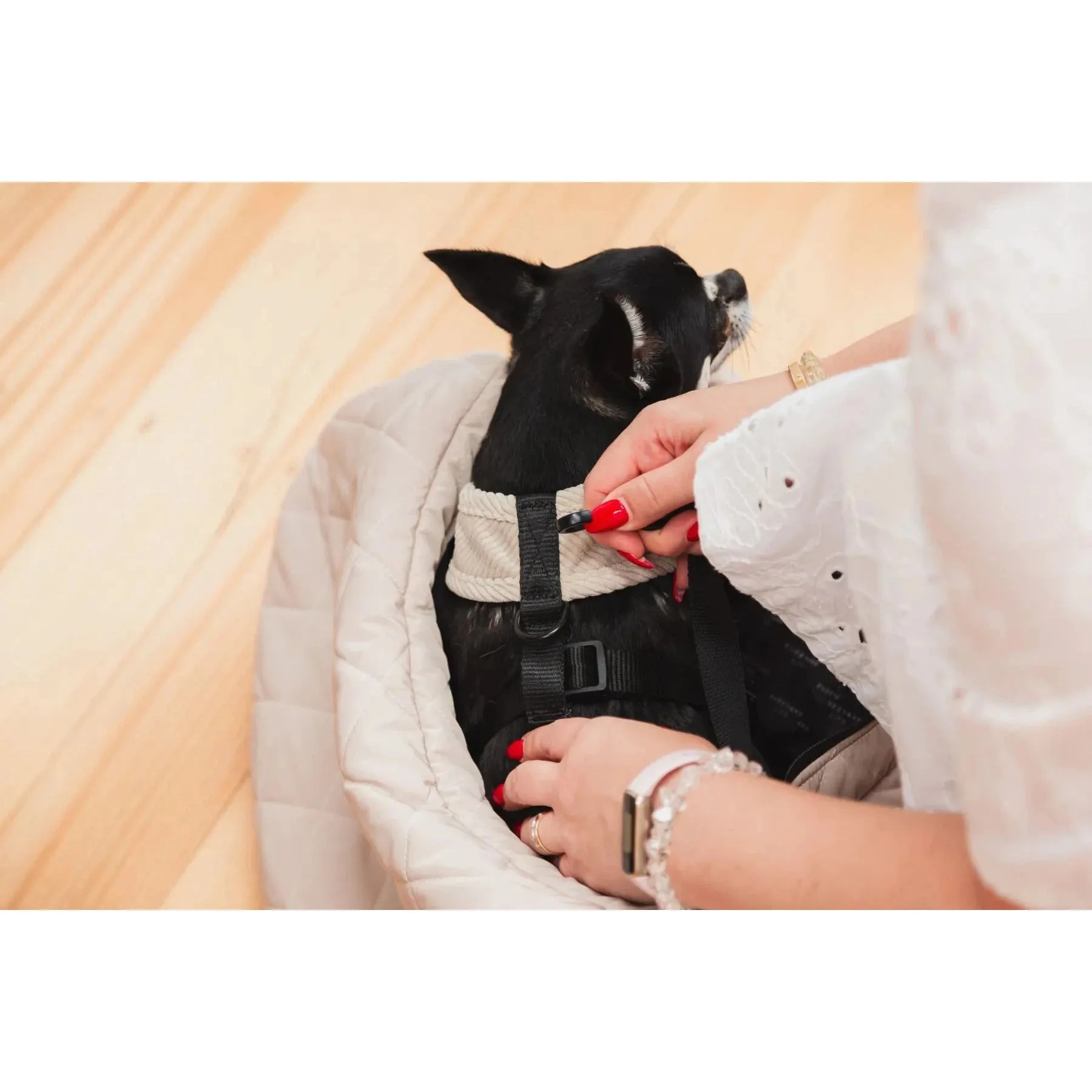 FuzzYard Life Quilted Sling Carrier Sandstone^^^
