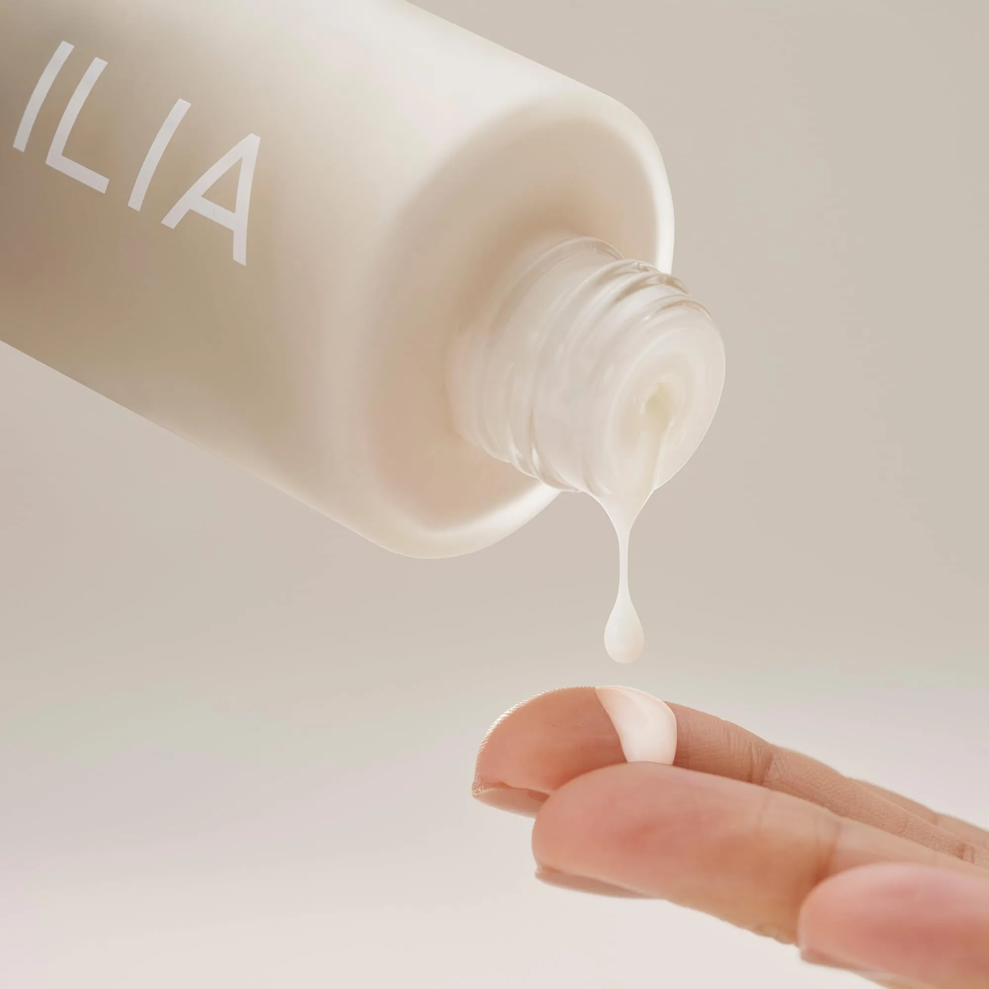 ILIA - The Base Face Milk Essence - Lightweight Moisturizer, For Long-Lasting Hydration