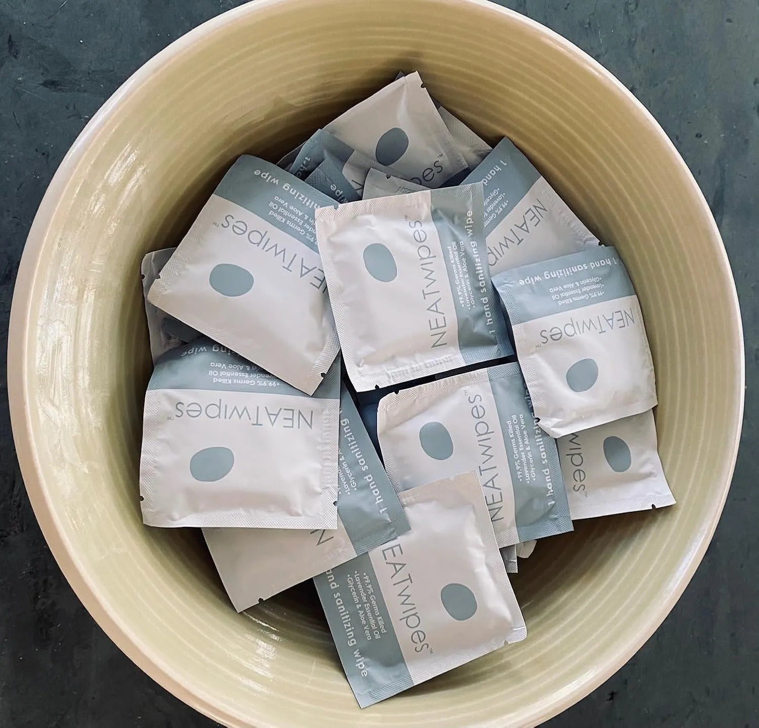 NEATwipes  |  |  &  | (24)  (24) (24)  | 3  24 